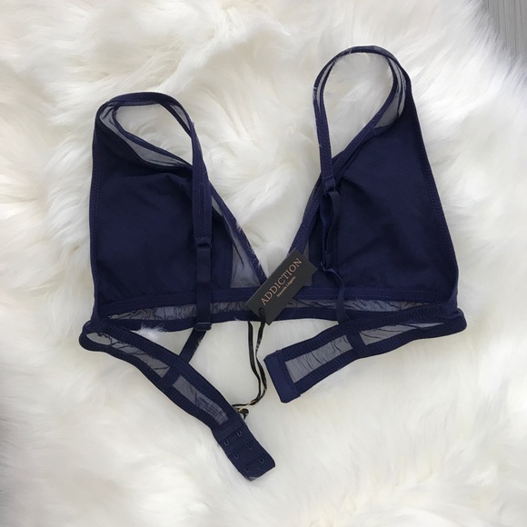 Addiction Lingerie Basic Triangular Bra - Picture 4 of 6